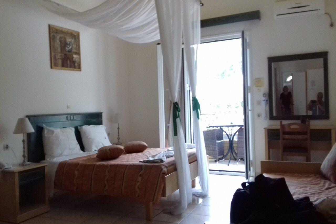 Kerkyra Beach Hotel & Apartments Benitses  Dış mekan fotoğraf