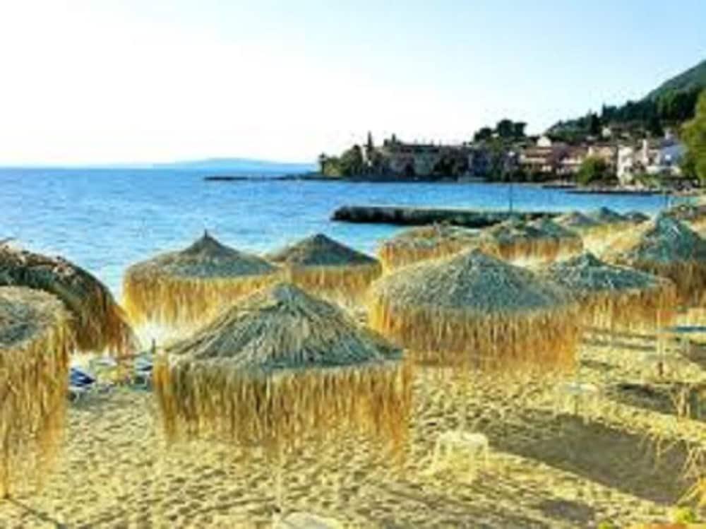 Kerkyra Beach Hotel & Apartments Benitses  Dış mekan fotoğraf