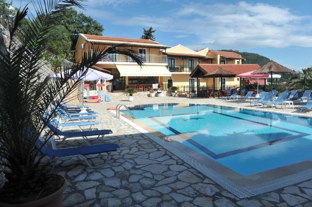 Kerkyra Beach Hotel & Apartments Benitses  Dış mekan fotoğraf