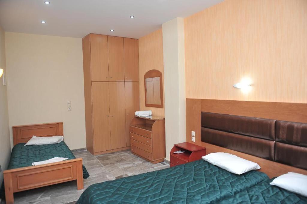 Kerkyra Beach Hotel & Apartments Benitses  Dış mekan fotoğraf